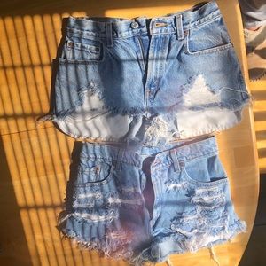 distressed levi high waisted shorts (bundle)